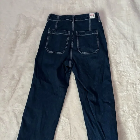 Wide Leg High Rise Pant - Picture 4 of 4